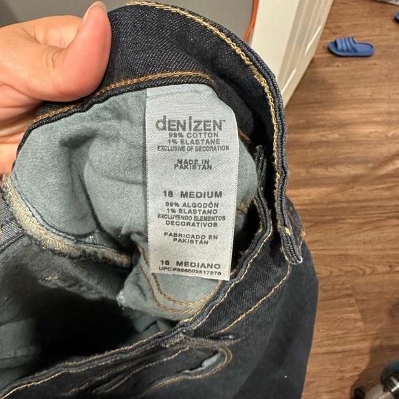 Denizen from Levi's Women's Black Jeans - Picture 10 of 10